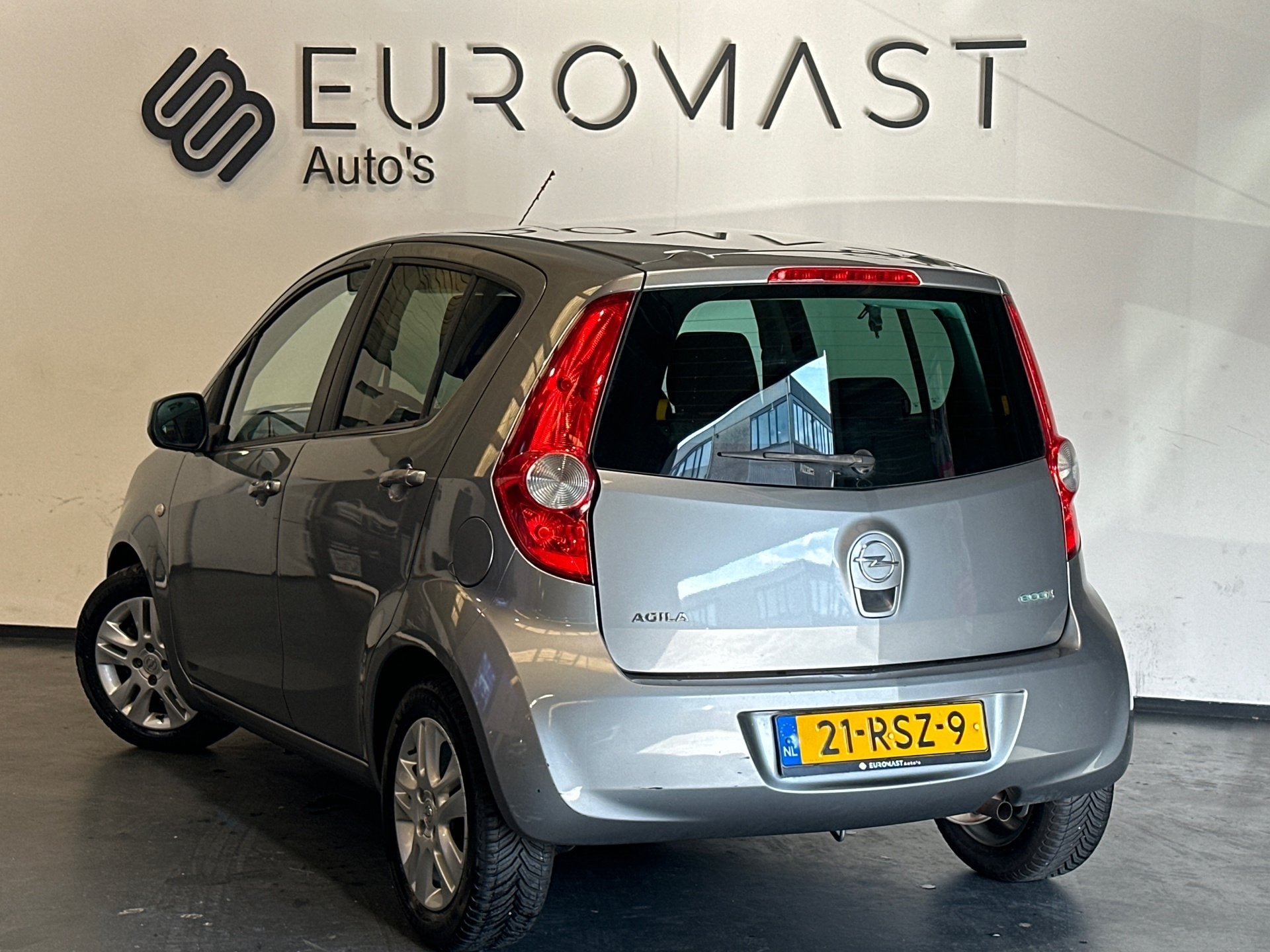 Opel Agila 1.2 Edition Airco | Nieuw apk | Goed Onderhouden, Auto's, Voorwielaandrijving, 4 cilinders, 965 kg, Origineel Nederlands