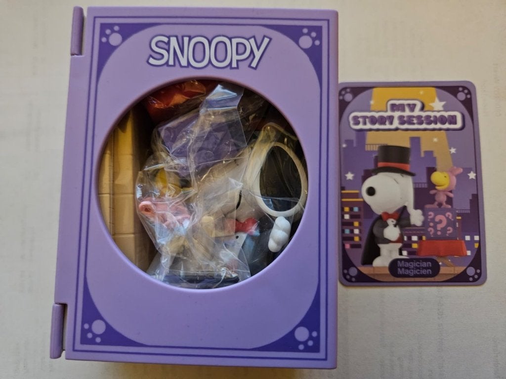 3x miniso Snoopy boekje (kok, goochelaar, detective) NIEUW, Ophalen of Verzenden, Snoopy, Nieuw, Beeldje of Figuurtje