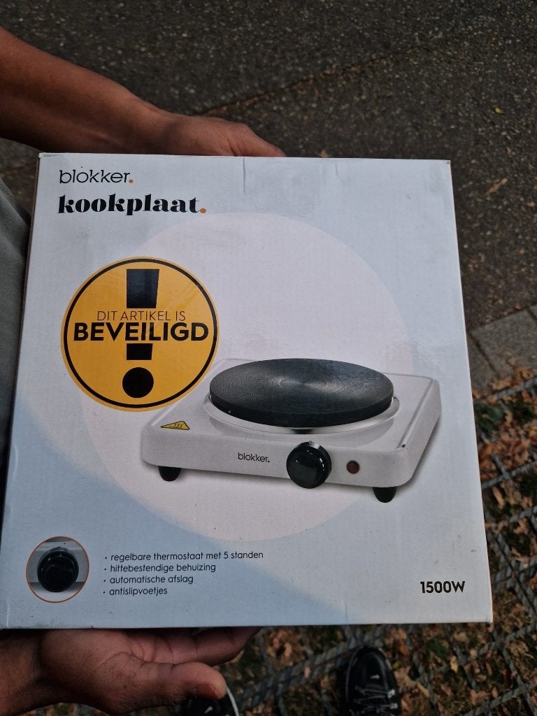 Blokker 1-Pits Elektrische Kookplaat(1500W)–Werkend!, 3 kookzones of minder, Ophalen of Verzenden, Zo goed als nieuw, Vrijstaand