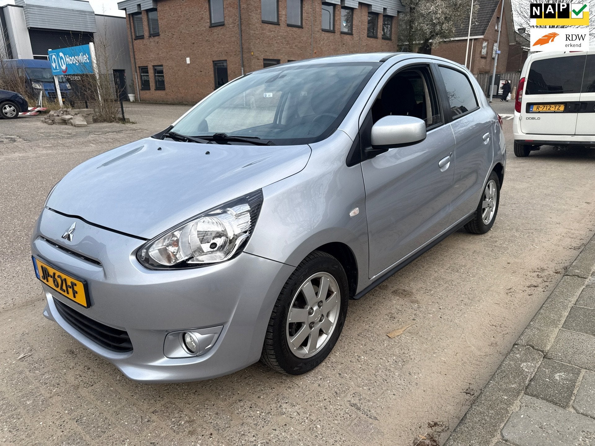 Mitsubishi Space Star 1.0 Bright, Gebruikt, Euro 6, 840 kg, Automatische klimaatregeling