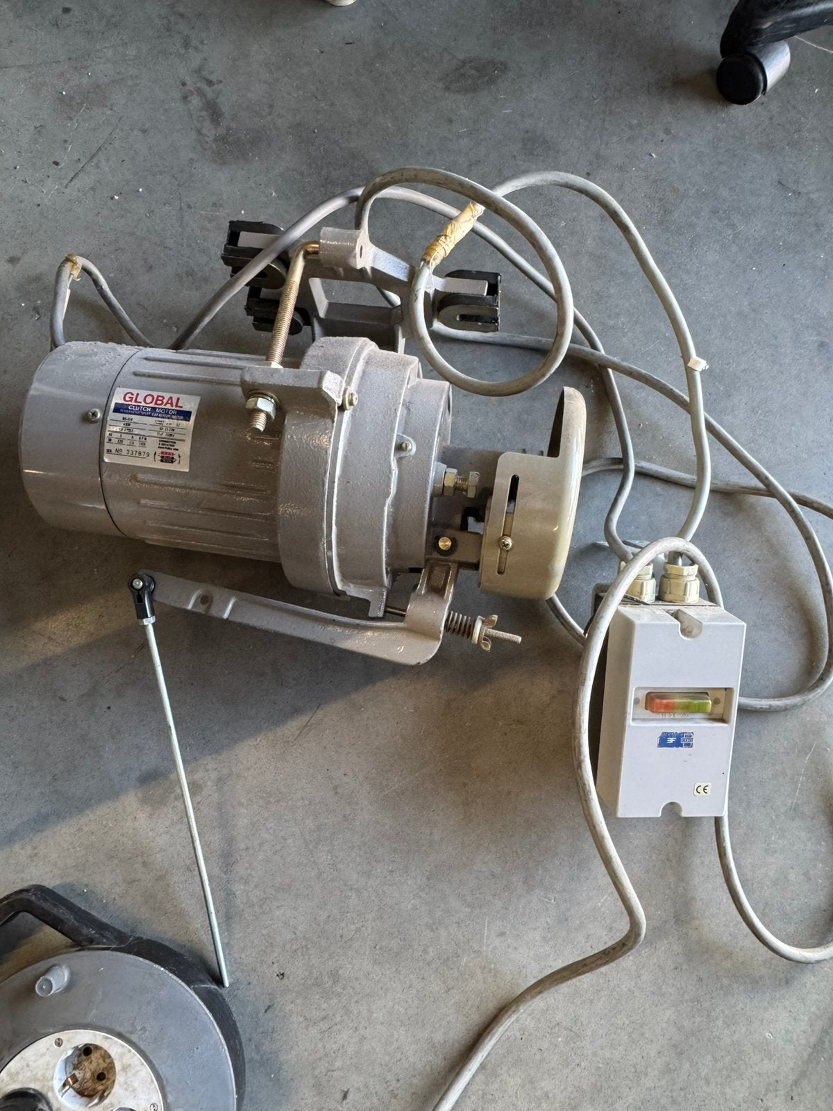 Industriele naaimachine motor clutch motor 220v 400w, Gebruikt, Ophalen of Verzenden, Naaimachine, Industrieel