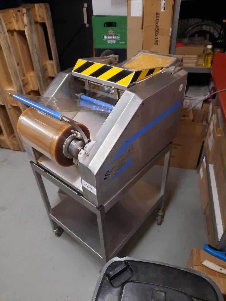 Klappack machine met voet bediening, Ophalen, Gebruikt, Koelen en Vriezen