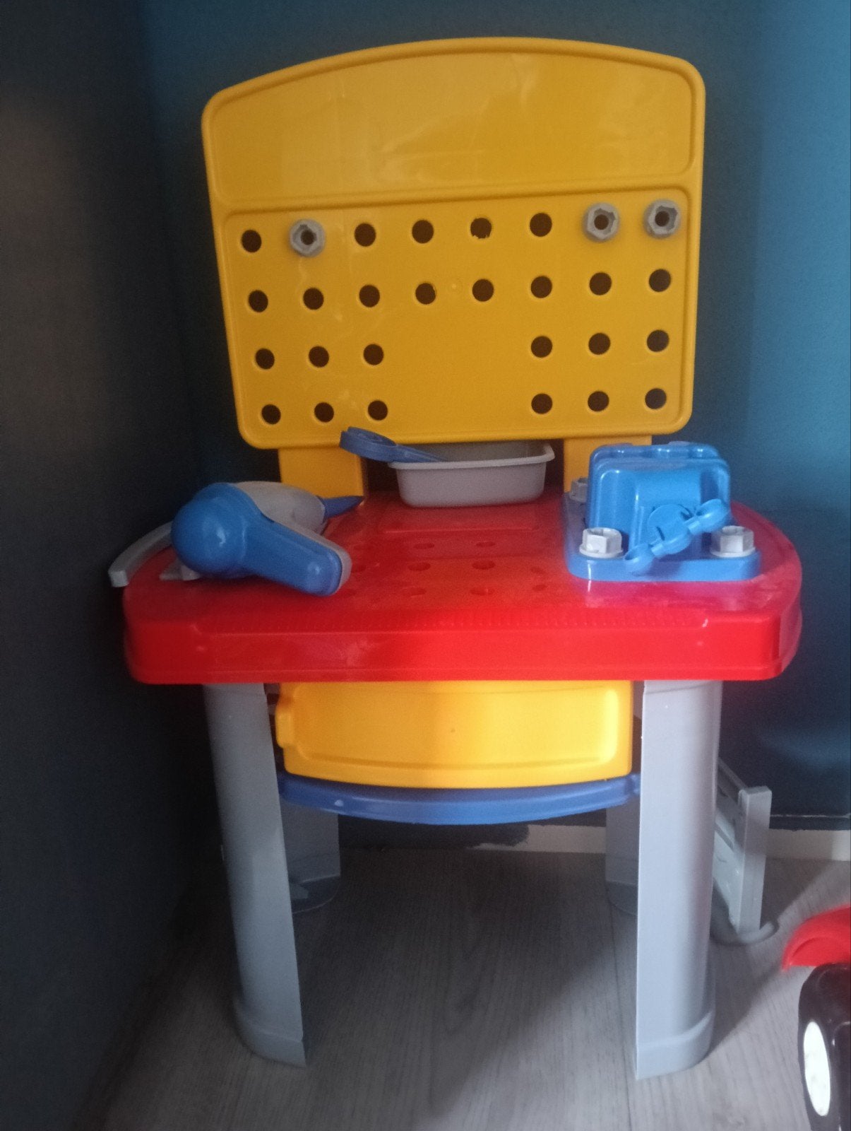 Gereedschaptafel, Ophalen, Zo goed als nieuw