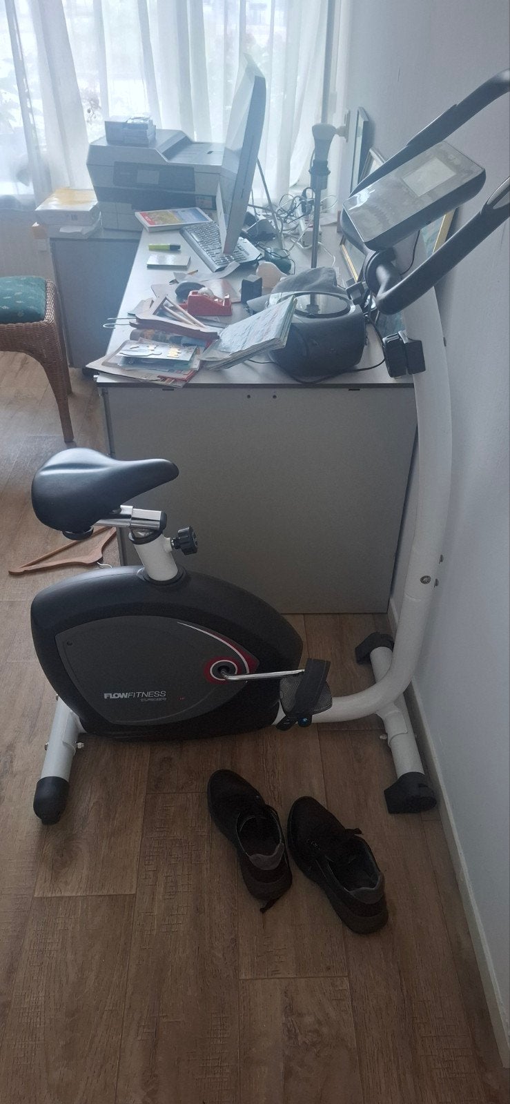 Hometrainer Flow Fitness - Zo goed als nieuw, Ophalen, Zo goed als nieuw, Metaal, Benen