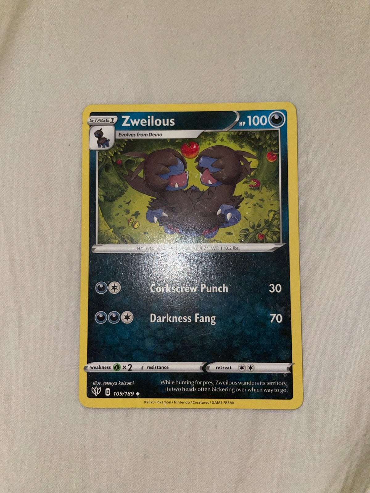 Pokémon Kaart Zweilous 109/189 - Darkness Ablaze, Ophalen, Zo goed als nieuw, Losse kaart