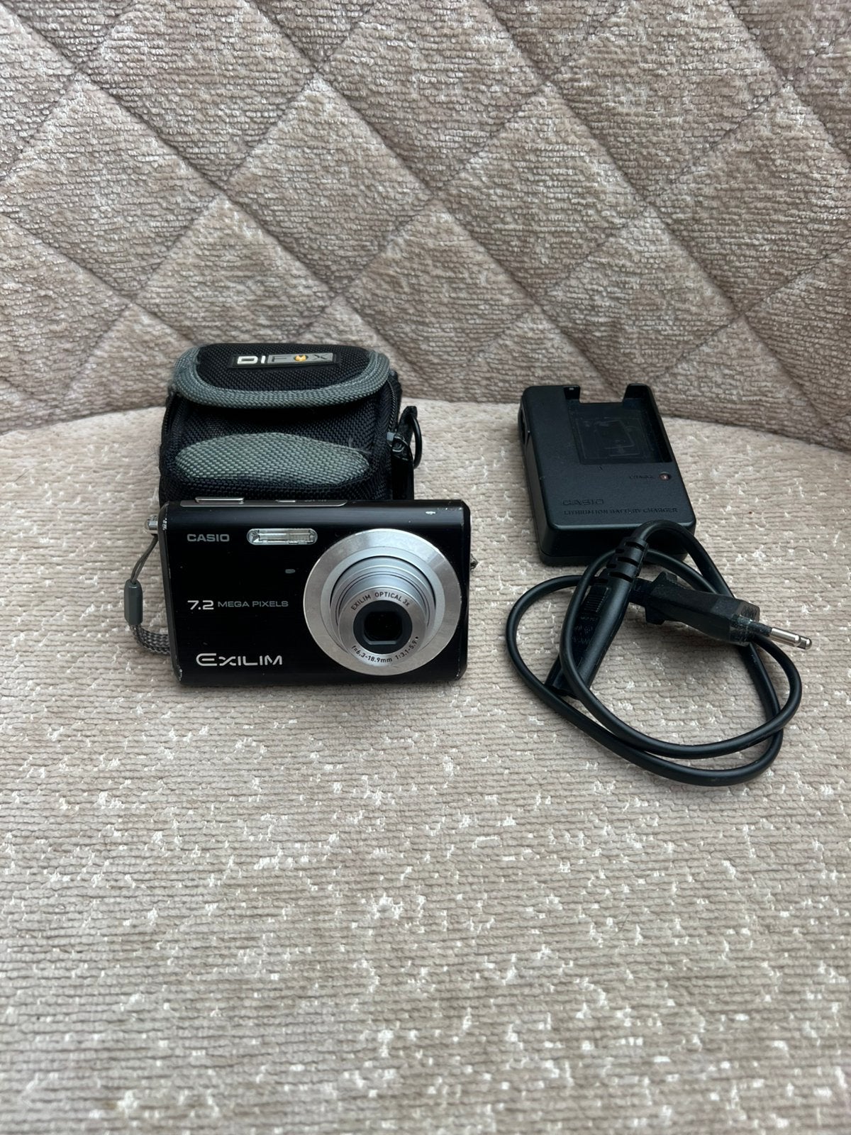 zwarte Casio Exilim EX-Z11 compactcamera 7.2 megapixel, Casio, Ingebouwde flitser, Gebruikt, Compactcamera