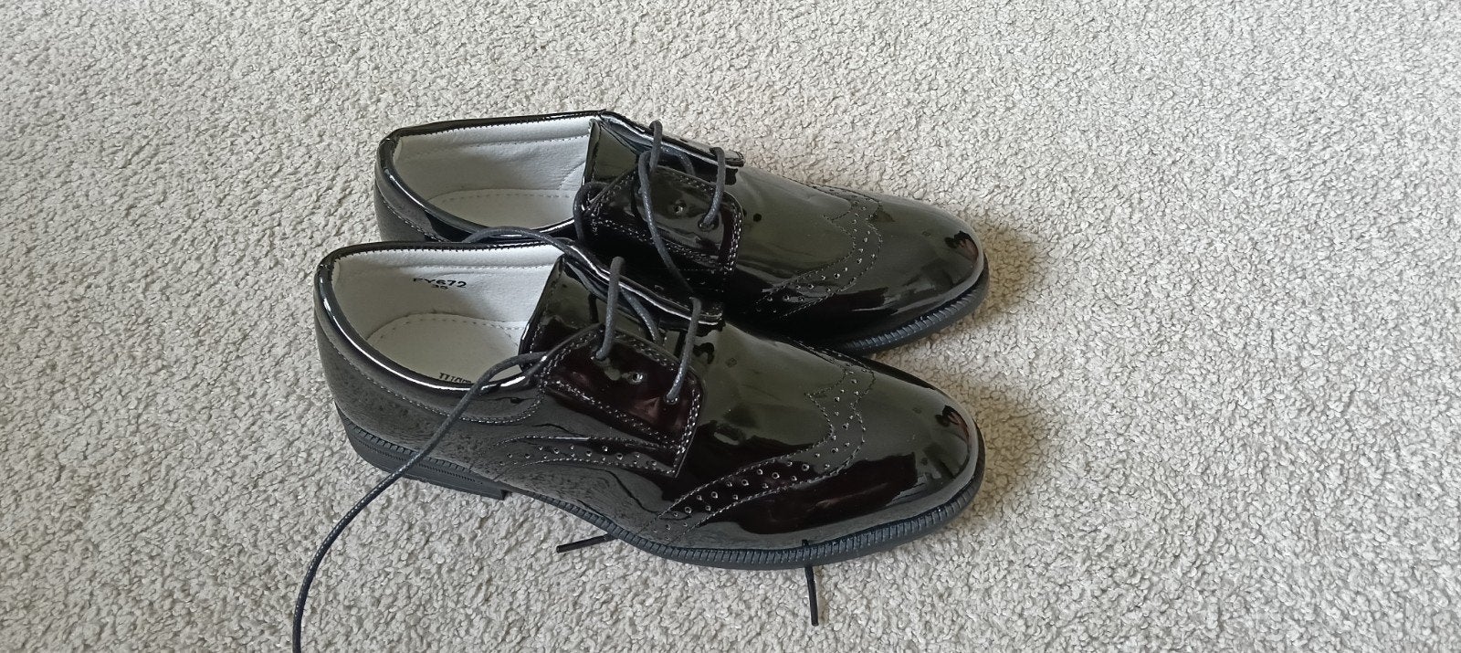 Nieuwe zwarte lakschoenen maat 35, Ophalen, Onbekend, Zwart, Nieuw