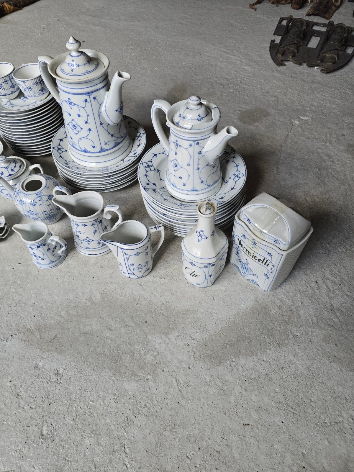Antiek servies kopenhagen/meissen, Ophalen
