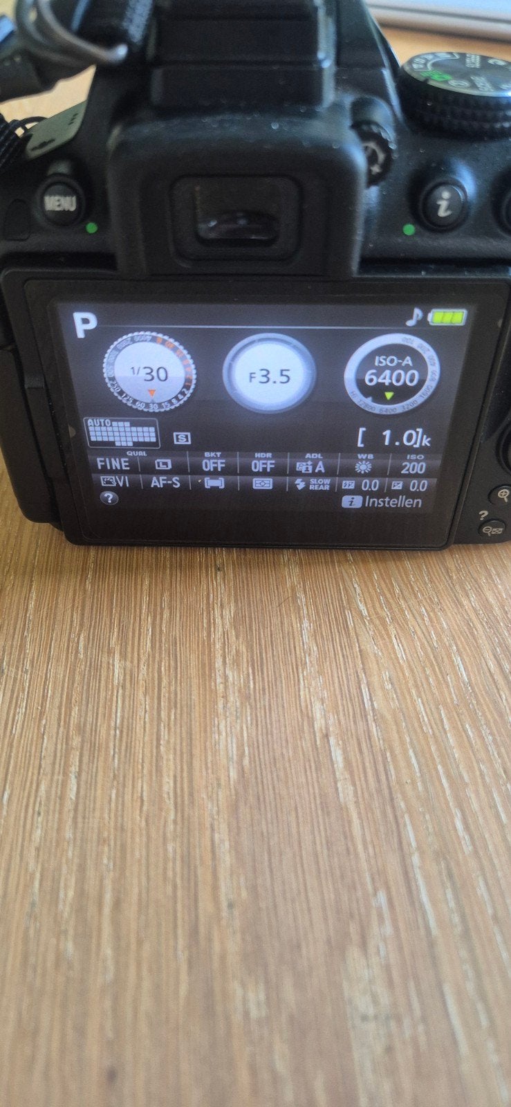 Nikon D5300 met 18-105mm VR, Tamron 70-300, statief en tas, Gebruikt, Spiegelreflex, Kantelbaar/draaibaar scherm, Ophalen of Verzenden