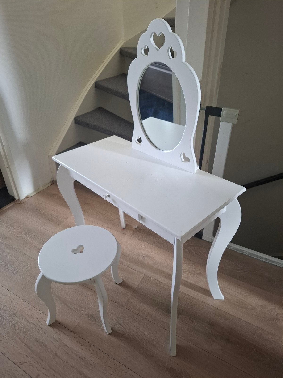 Witte kaptafel met spiegel en krukje voor kinderen, Huis en Inrichting, Tafels | Kaptafels, Kinderlijk, klassiek, Gebruikt, Minder dan 100 cm