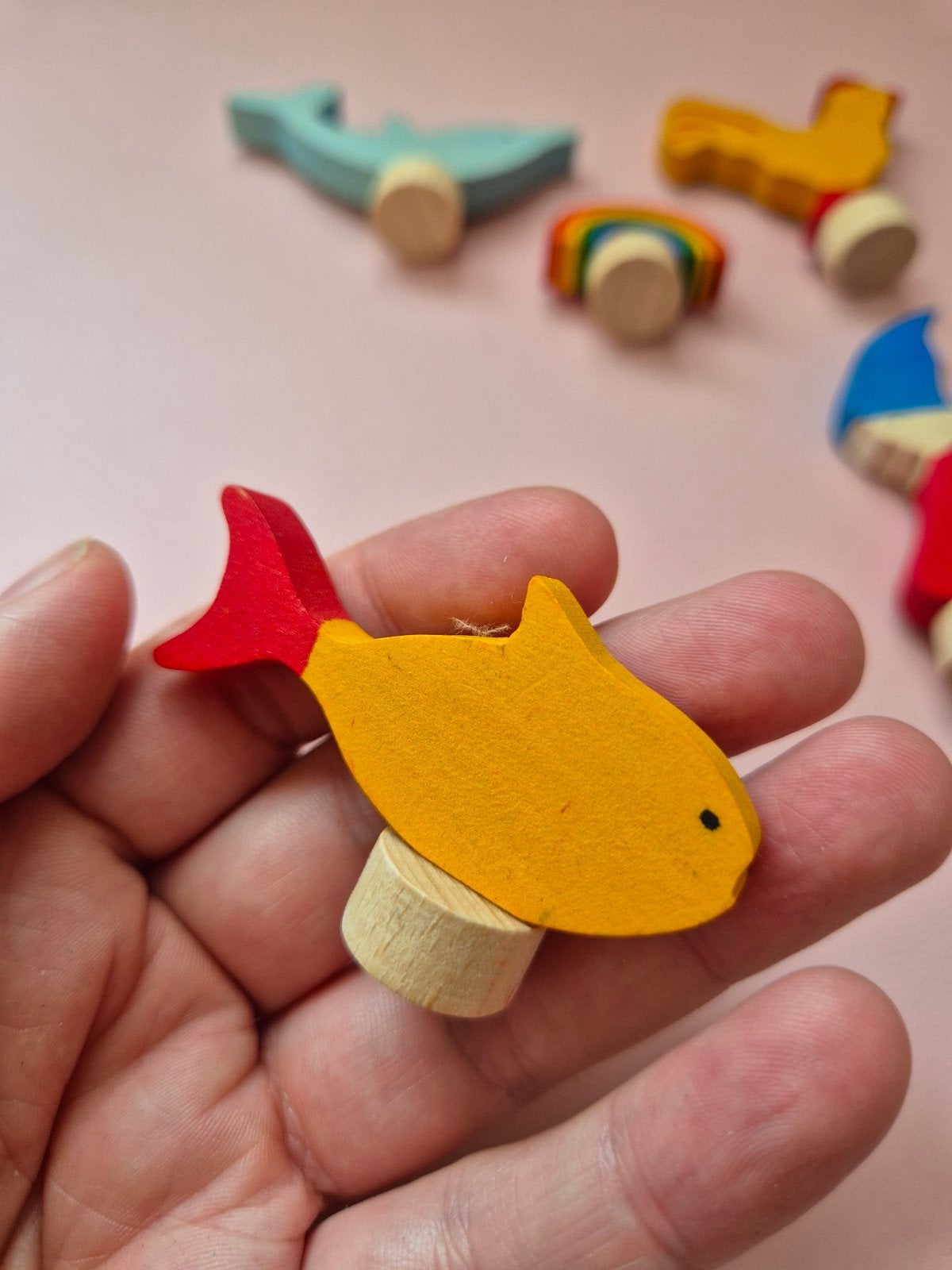 Grimms Vis Steker - Houten Speelgoed, Kinderen en Baby's, Speelgoed | Houten speelgoed, Ophalen of Verzenden