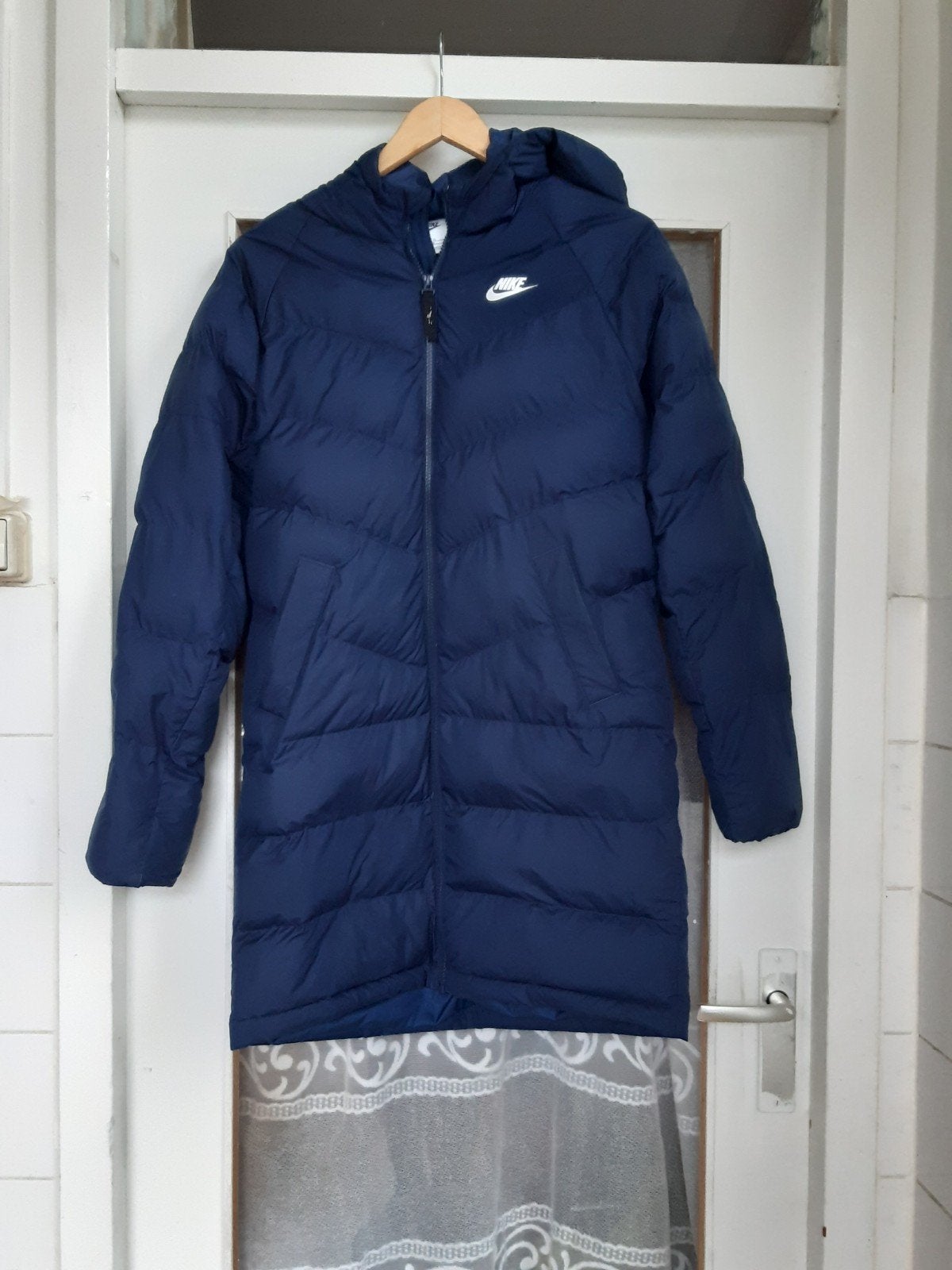 Nike jas xl, Ophalen, Zo goed als nieuw, Maat 56/58 (XL), Zwart