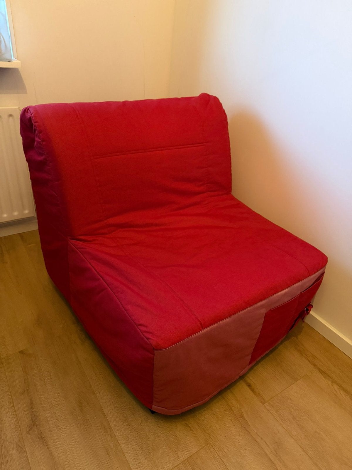 IKEA Slaapfauteuil - Rood, Huis en Inrichting, Fauteuils, Ophalen, Gebruikt, Stof, 75 tot 100 cm