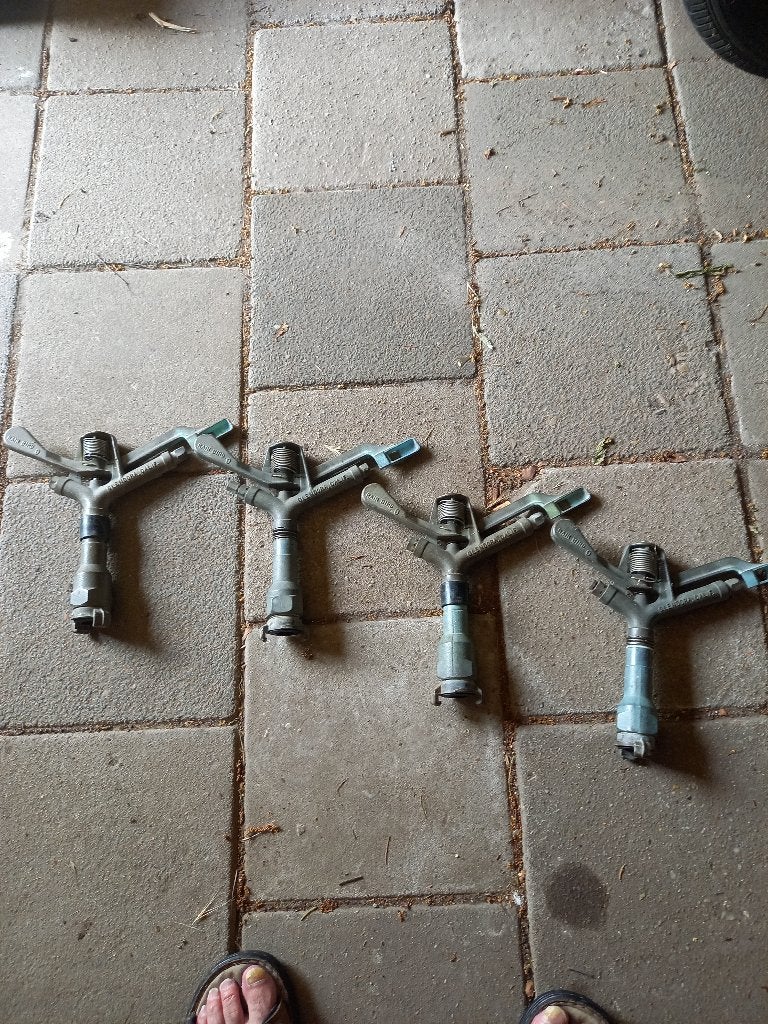 re koop: zware messing sproeiers, Ophalen, Gebruikt