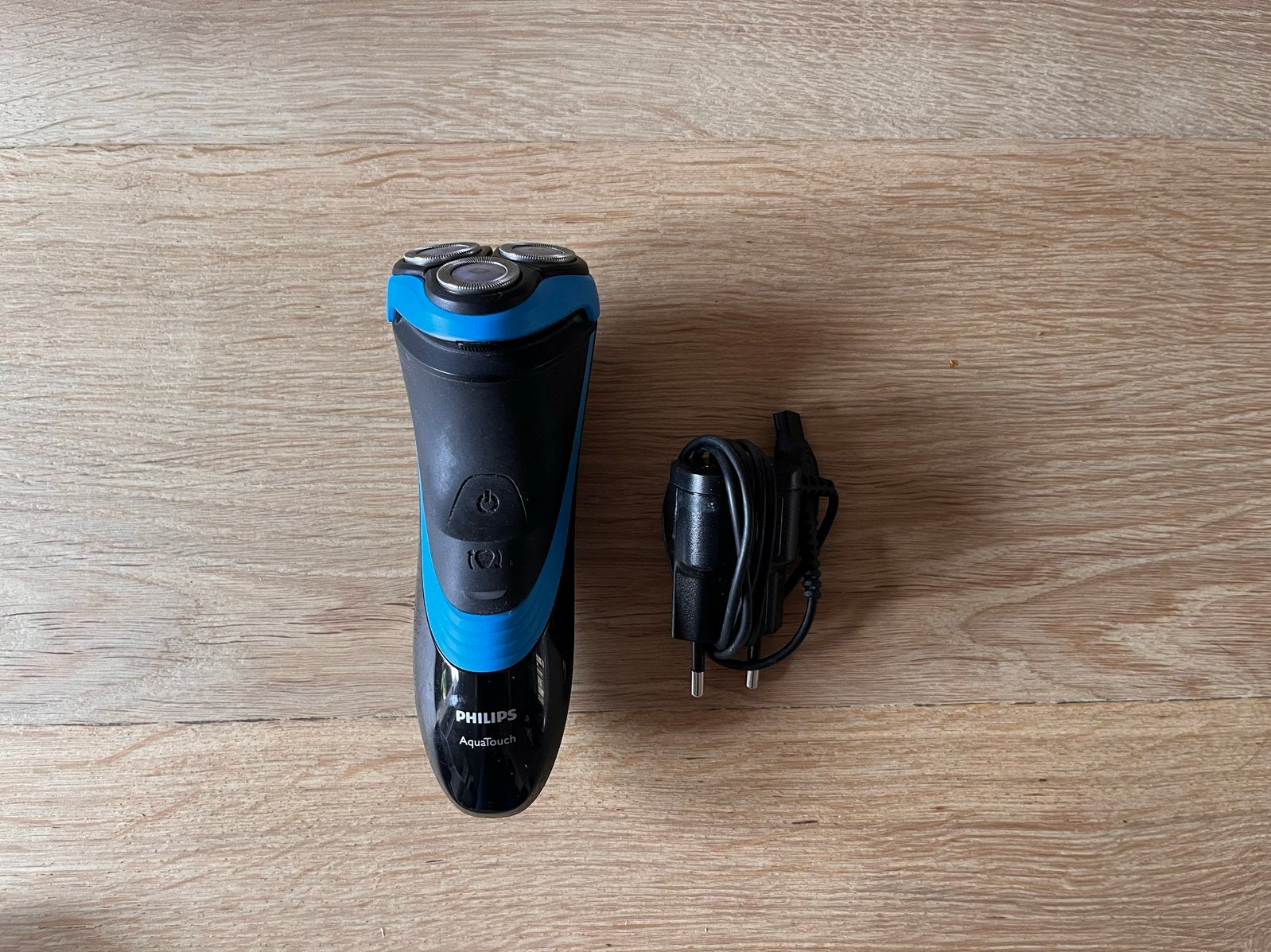 Philips AquaTouch Elektrisch Scheerapparaat, Witgoed en Apparatuur, Ophalen of Verzenden, Gebruikt, Scheren en Epileren