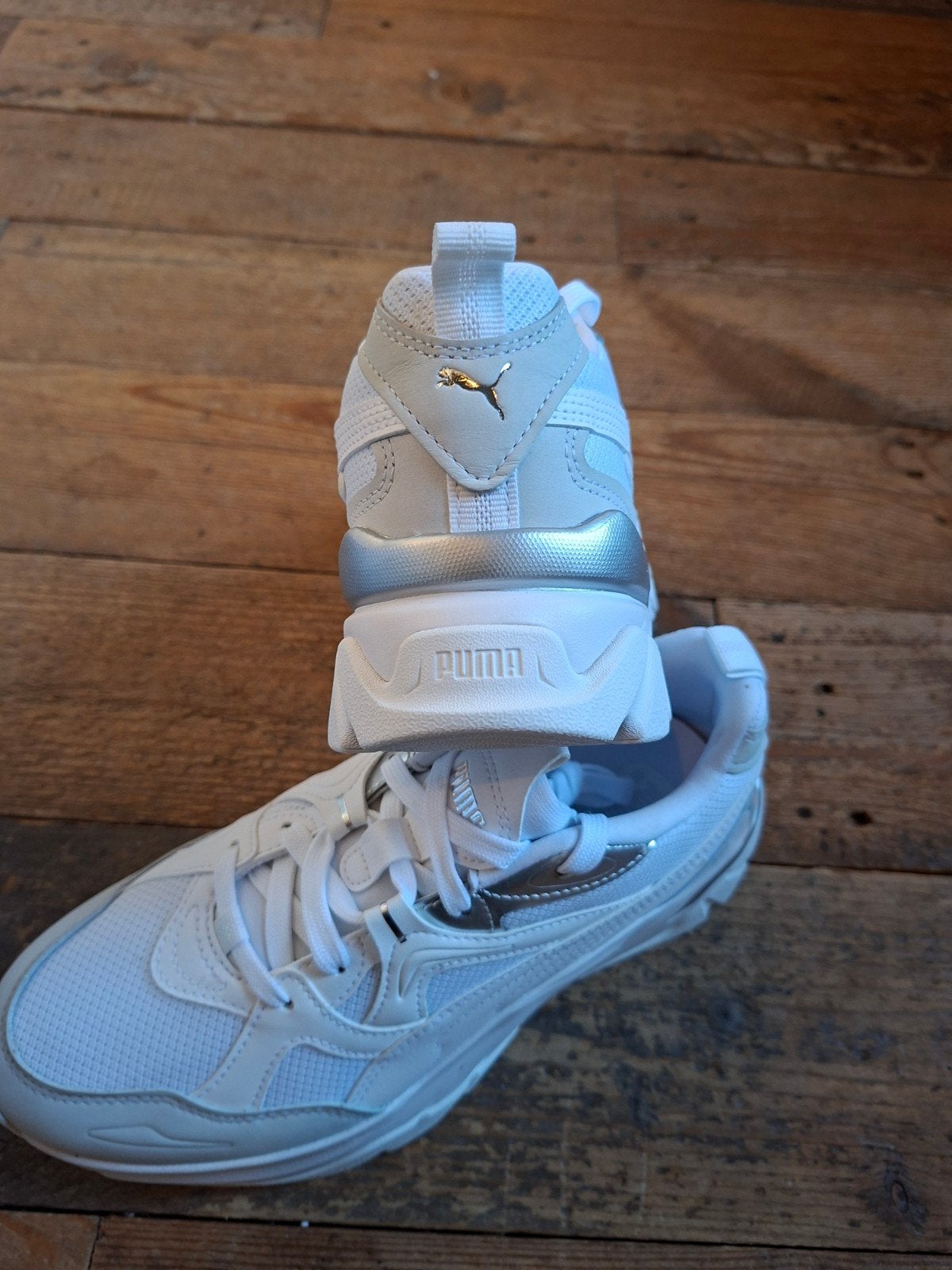 Puma dames sportschoenen maat 39, Sport en Fitness, Ophalen, Nieuw, Schoenen