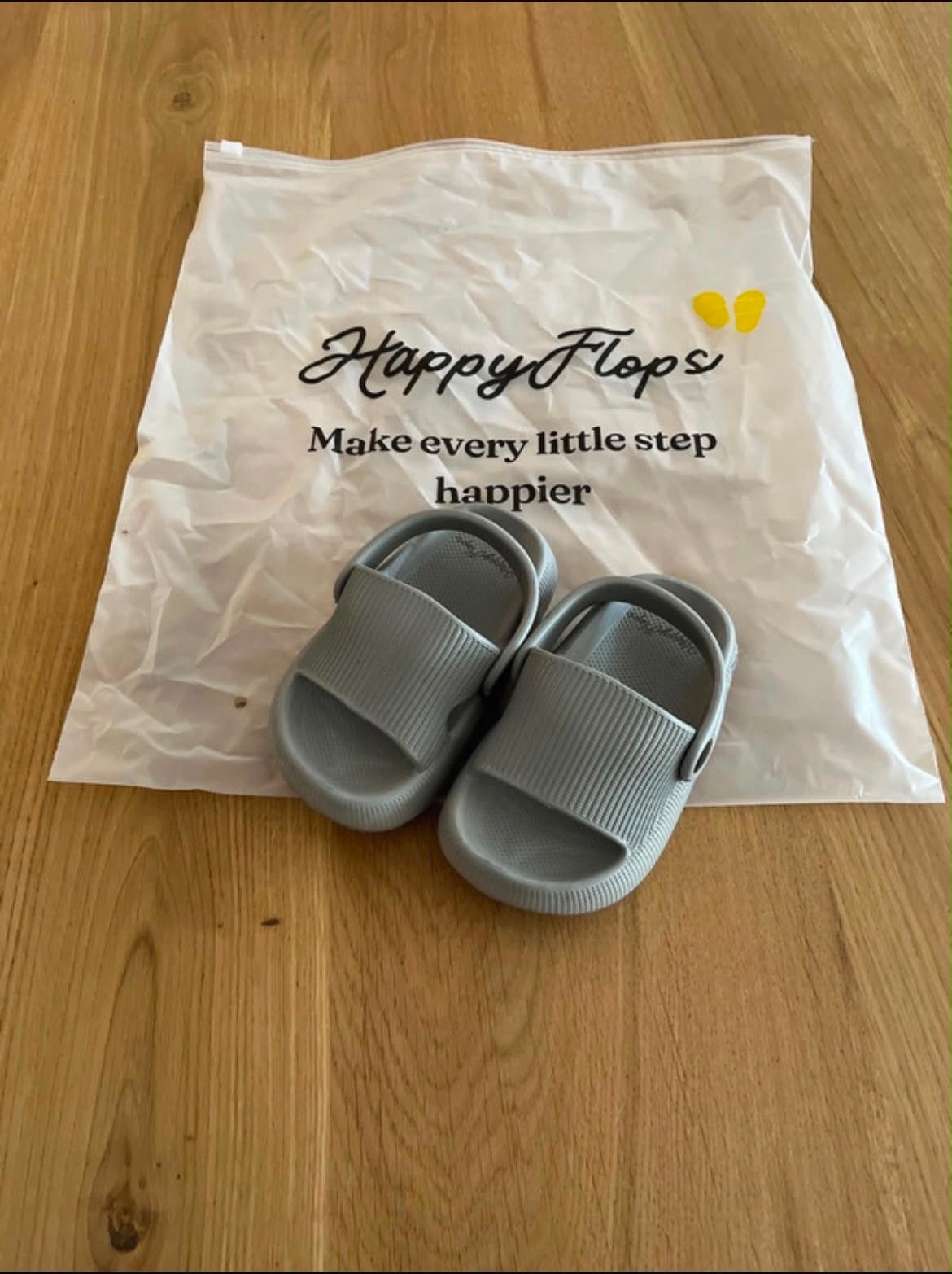 Happy Flops slippers maat 20/21 grijs - nieuw!, Ophalen, Nieuw, Jongen of Meisje, Schoenen