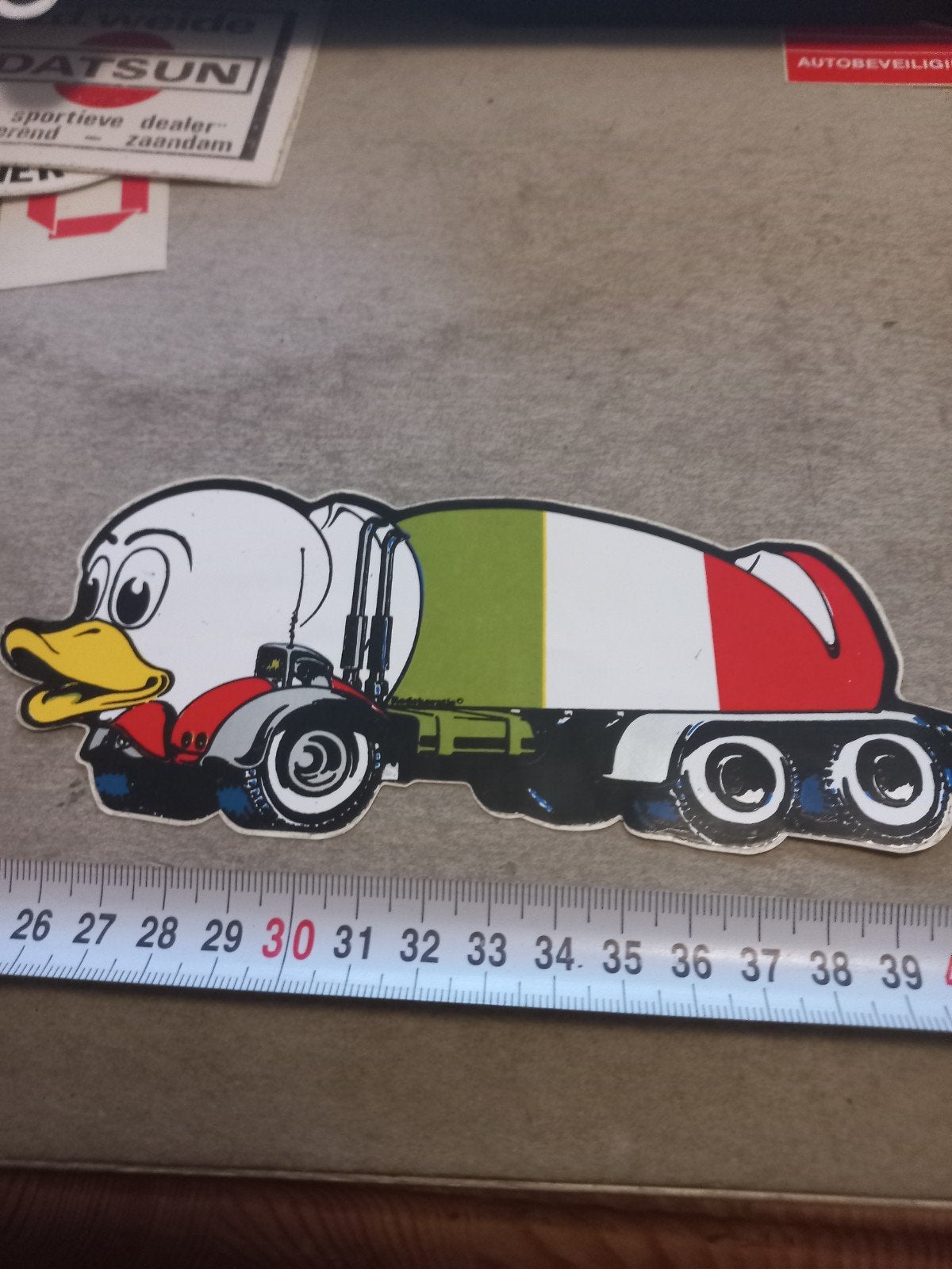 Vintage Donald Duck vrachtwagen sticker Italië, Ophalen of Verzenden