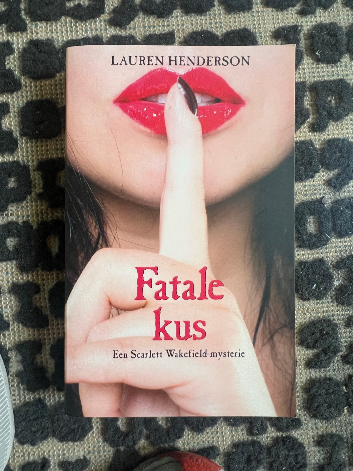 Fatale Kus - Een Scarlett Wakefield-mysterie, Boeken, Ophalen of Verzenden, Nieuw