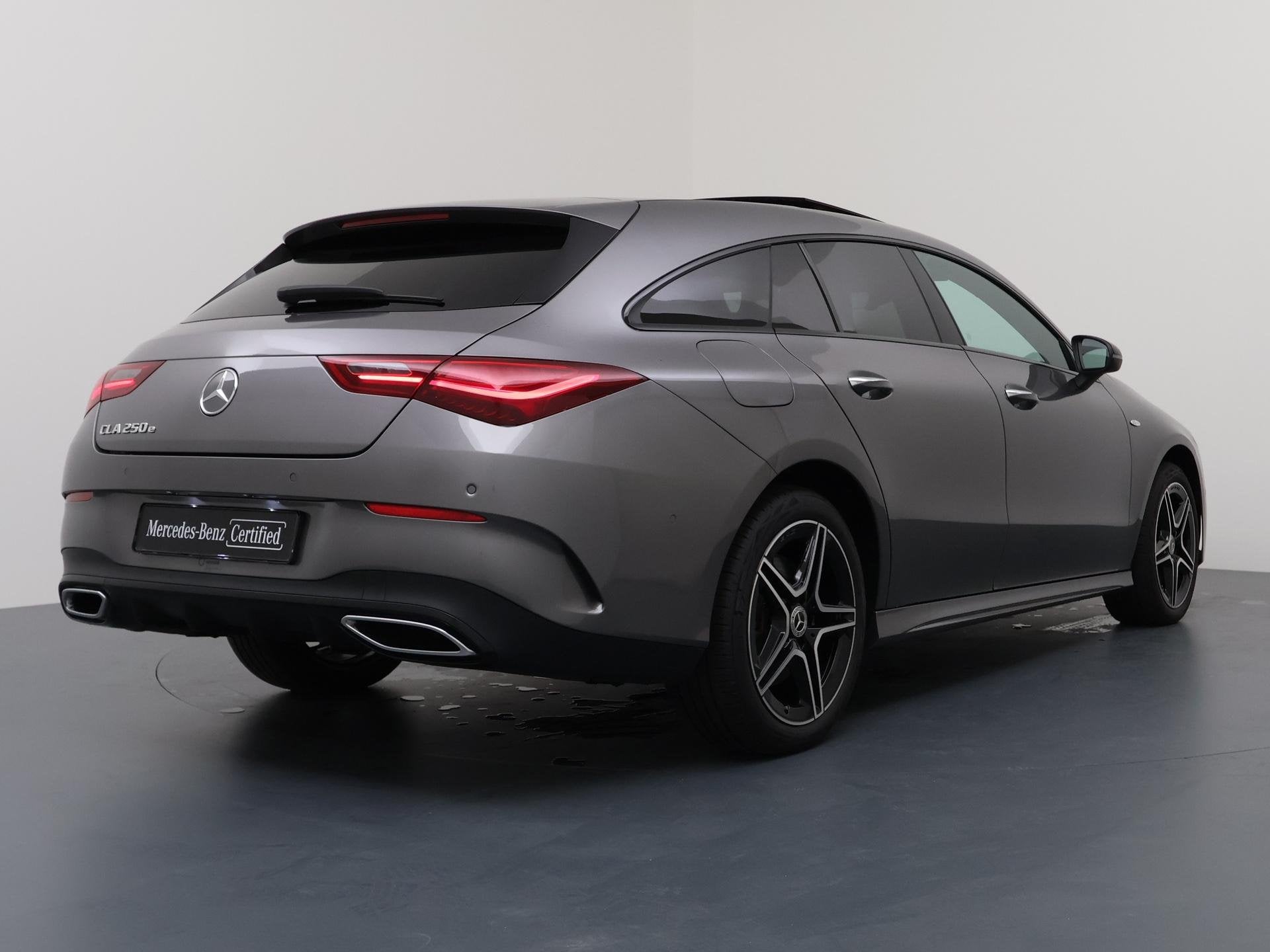Mercedes-Benz CLA-klasse Shooting Brake 250e Business Soluti, Auto's, Gebruikt, 1600 kg, 13 kWh, Zilver of Grijs