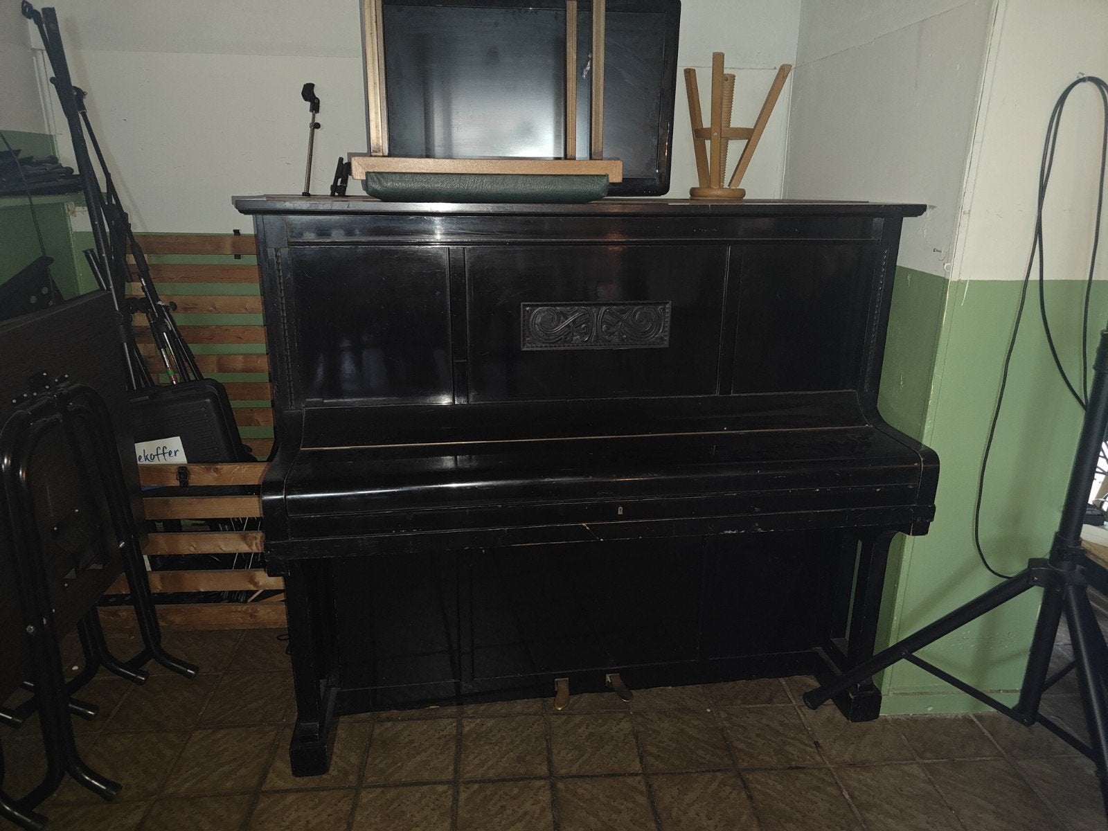 Wolframm Piano met kruk - Zwart, Gebruikt, Ophalen, Gebruikt, Zwart, Piano