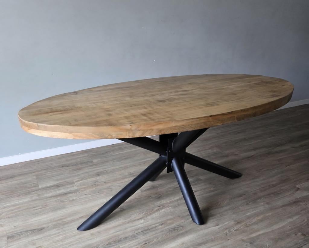 Ovale mango houten eettafel - Zo goed als nieuw, Ophalen, 100 tot 150 cm, Zo goed als nieuw, 150 tot 200 cm