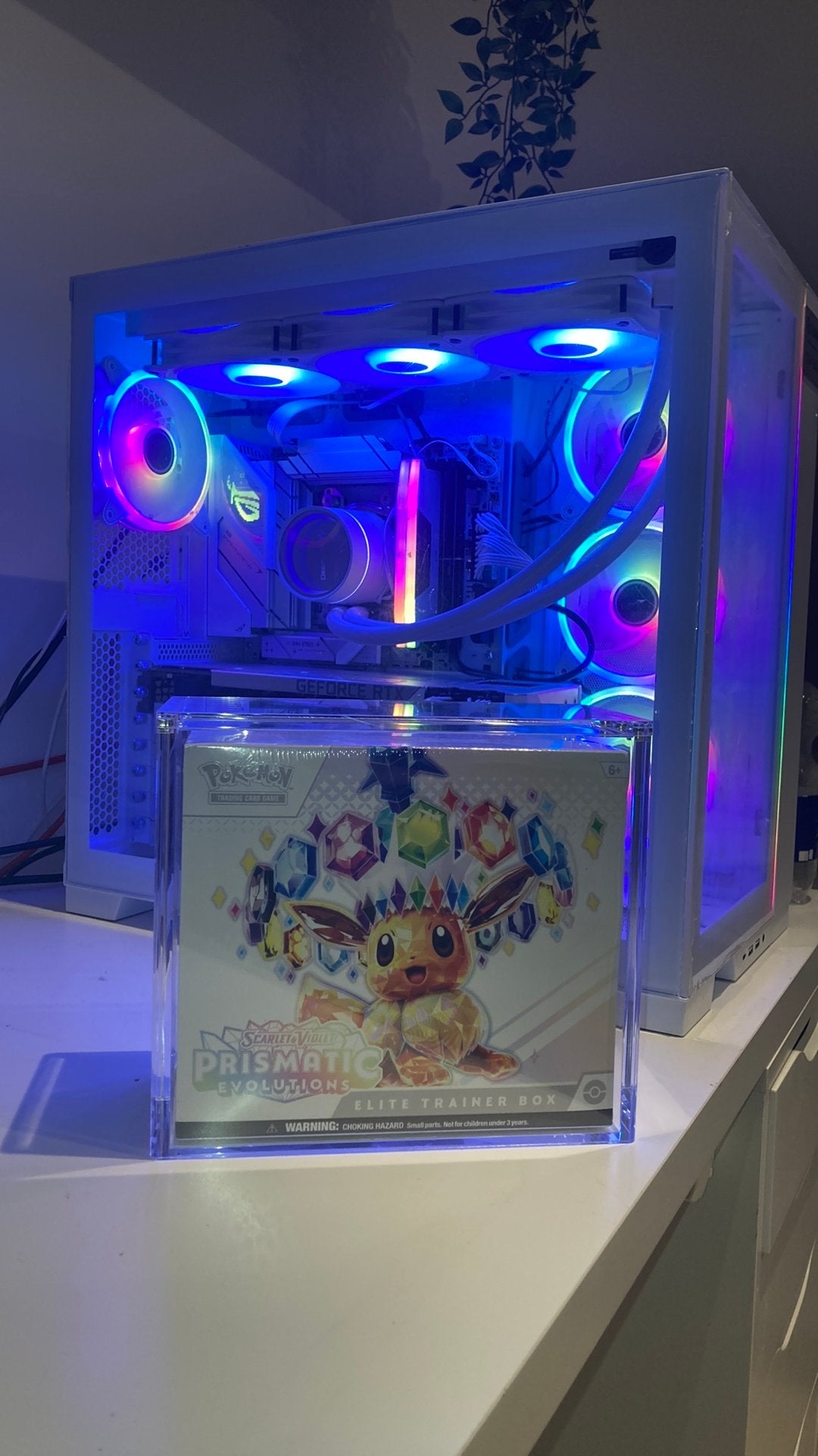 Prismatic evolutions Etb, Ophalen of Verzenden, Nieuw, Boosterbox