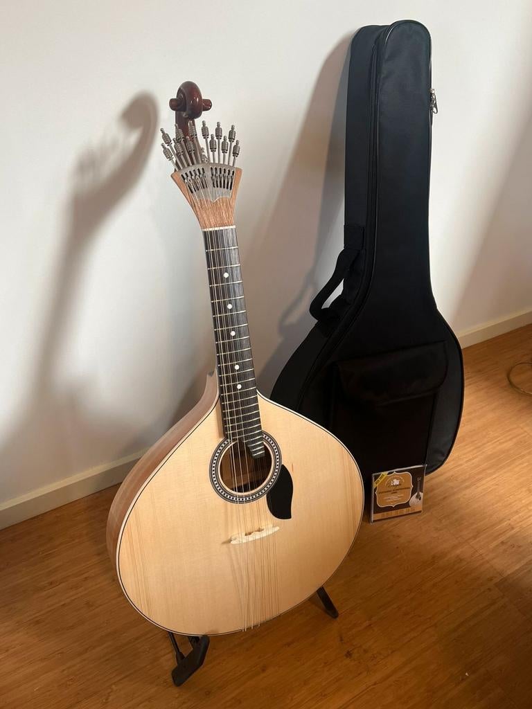 Portugese Guitar (Fado Guitar), Ophalen, Zo goed als nieuw, Western- of Steelstringgitaar, Met koffer