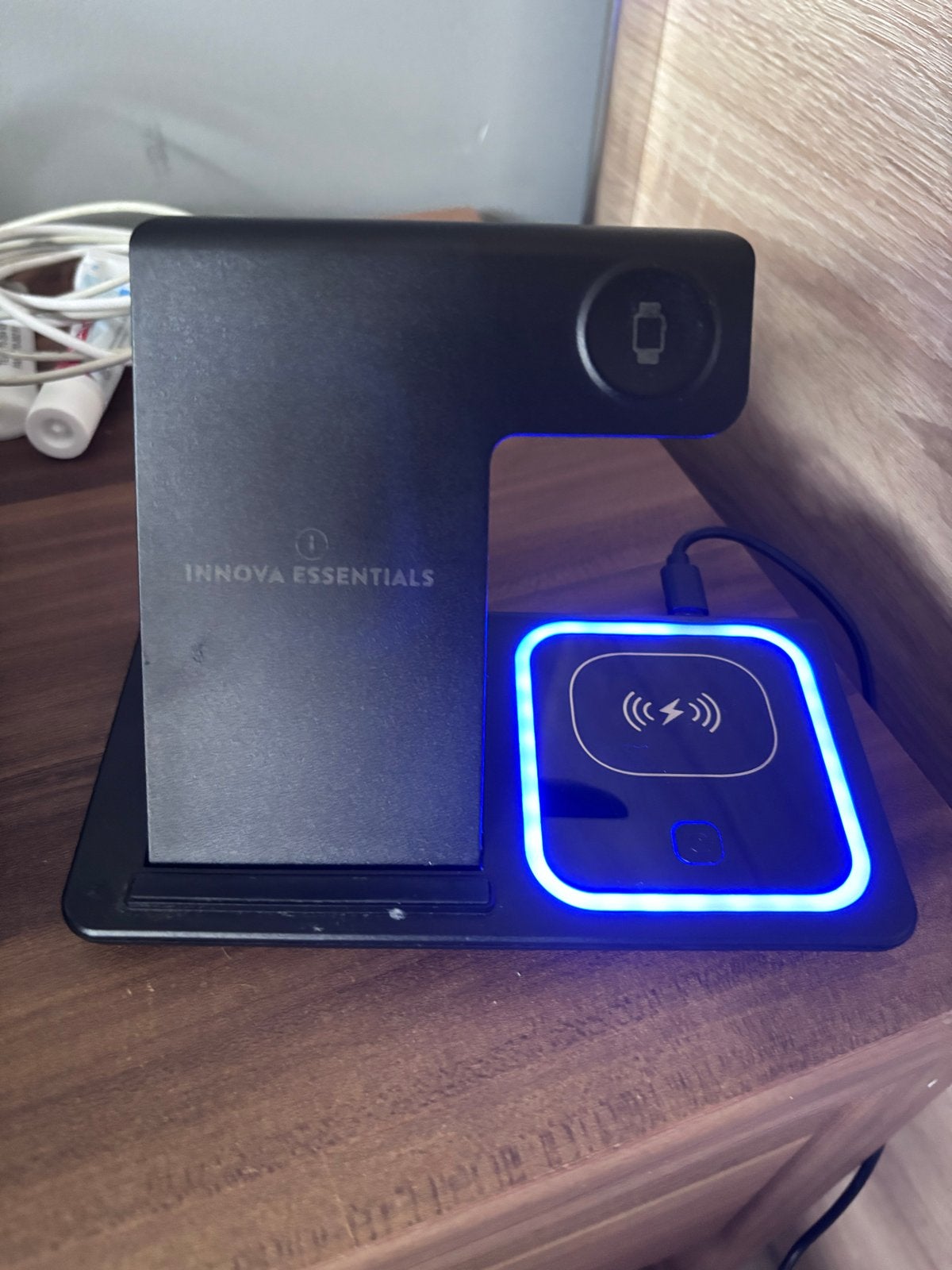 Innova Essentials 3-in-1 Draadloze Oplader, USB-C, Draadloze oplader, Ophalen of Verzenden, Zo goed als nieuw