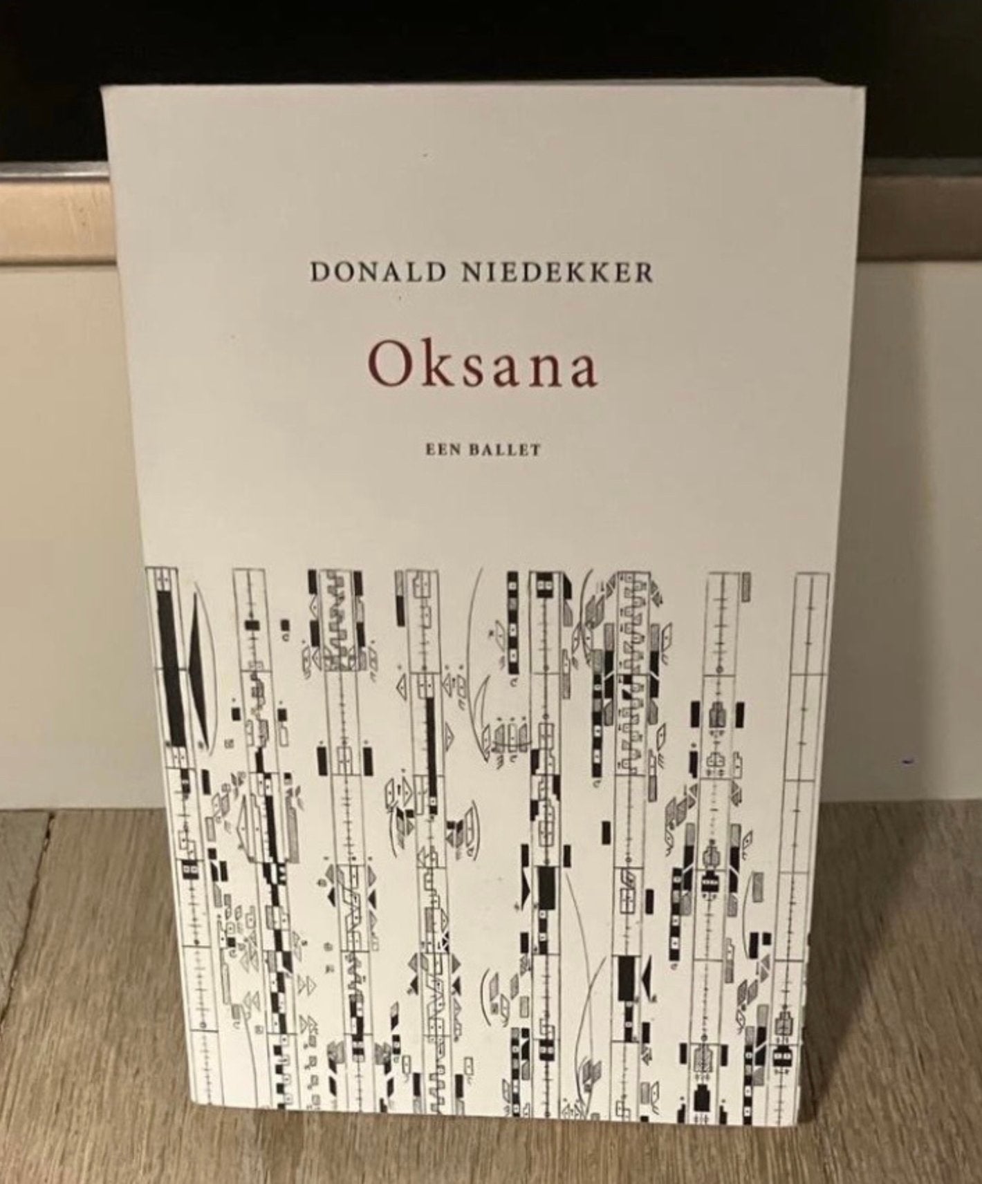 Boek Oksana een ballet van Donald Niedekker, Ophalen of Verzenden, Zo goed als nieuw