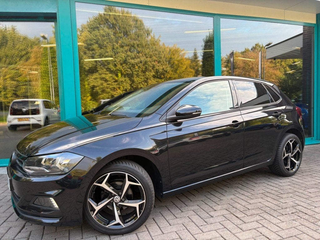 Volkswagen POLO 1.0 TSI ACTIVE CarPlay, Navi, Climate, 17Inc, Auto's, Gebruikt, 95 pk, Zwart, Bedrijf