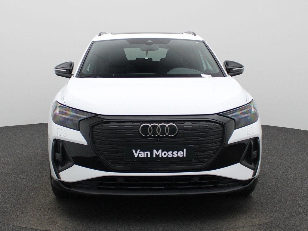 Audi Q4 e-tron 45 S edition 286 PK | S-line | Automaat | Nav, Auto's, Audi, 12 maanden, Achterwielaandrijving, Gebruikt, Zwart