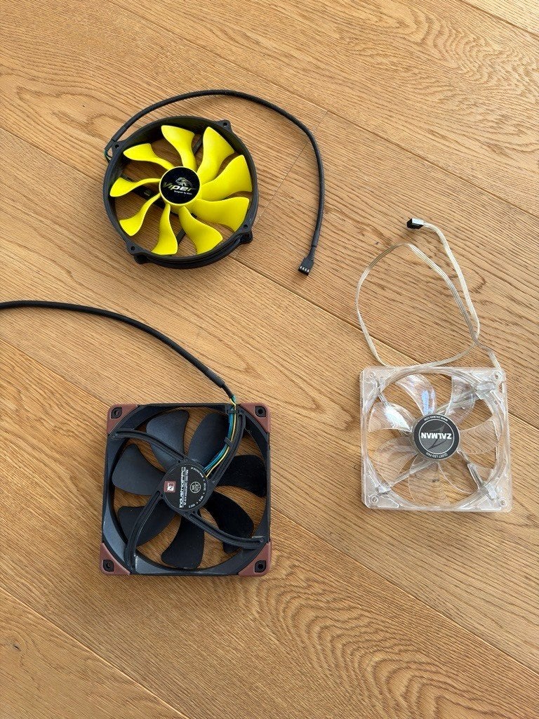 PC Case Fans Bundle, Computers en Software, Ophalen, Zo goed als nieuw, Luchtkoeling