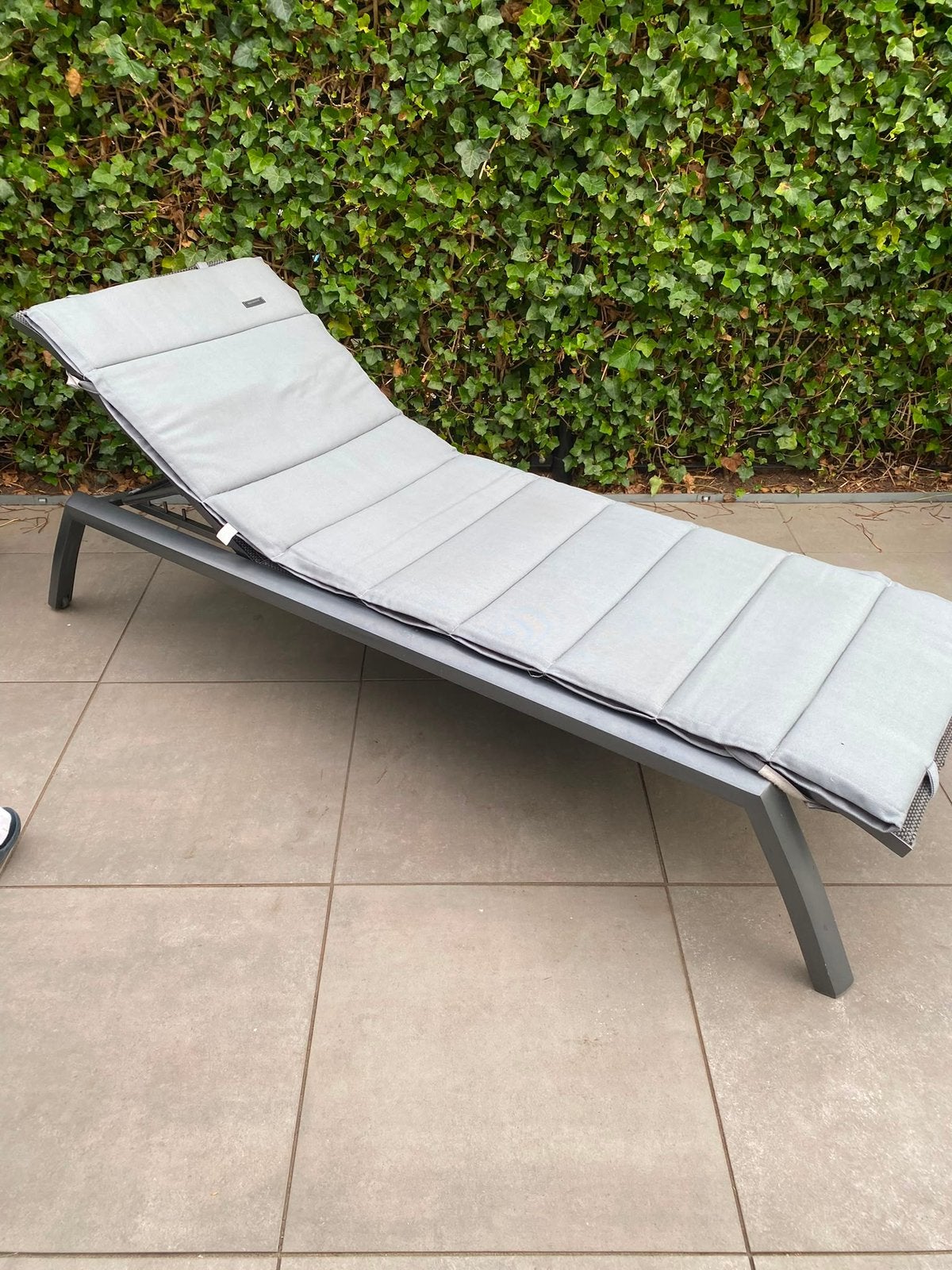 Loungebed incl. kussen, Ophalen, Zo goed als nieuw, Aluminium, Verstelbaar