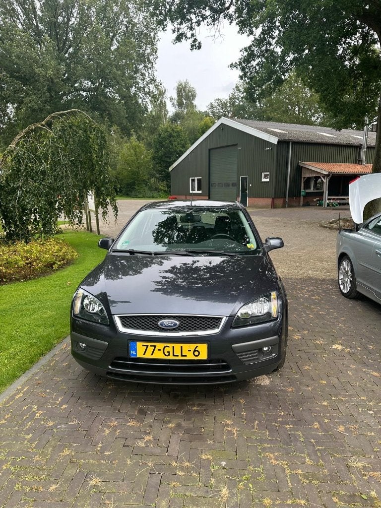 Foto 2 van Ford Focus 1.6 | Goed onderhouden | 2008