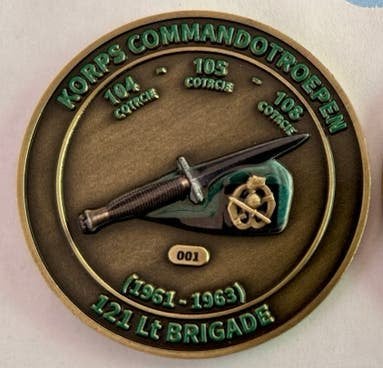 Coin Korps Commandotroepen Koude Oorlog 1961-1963, Verzamelen, Ophalen of Verzenden, Landmacht, Nederland, Embleem of Badge