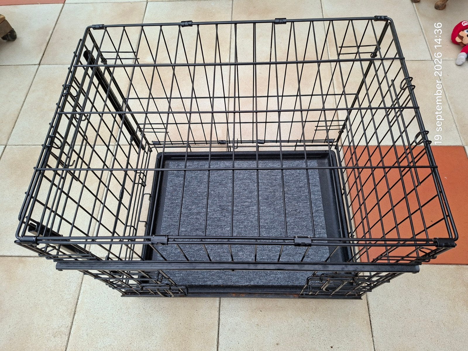 Adori Bench met 2 schuifdeuren zwart, Ophalen, Gebruikt