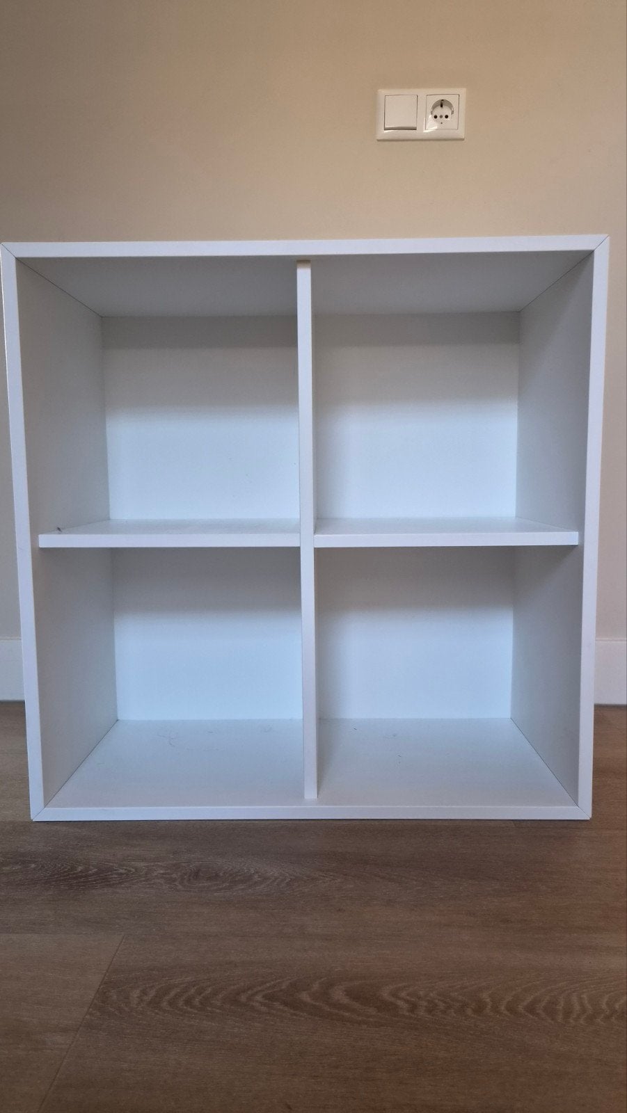 Witte ikea eket kast met 4 vakken, Ophalen, 25 tot 50 cm