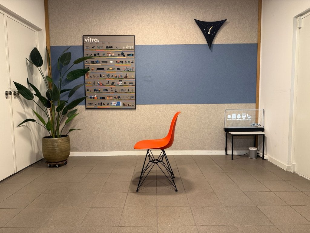 Vitra | Eames | DSR | Poppy Red | 1x, Niet ingevuld, Vitra Artifort Cassina Fritz Hansen Eames Gispen Pastoe Hay, Niet ingevuld