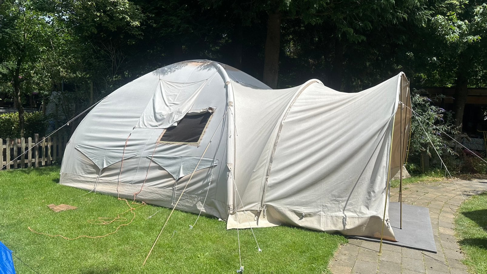 Karsten 350 x 350 incl luifels, slaapcabine en pomp, Ophalen, Gebruikt