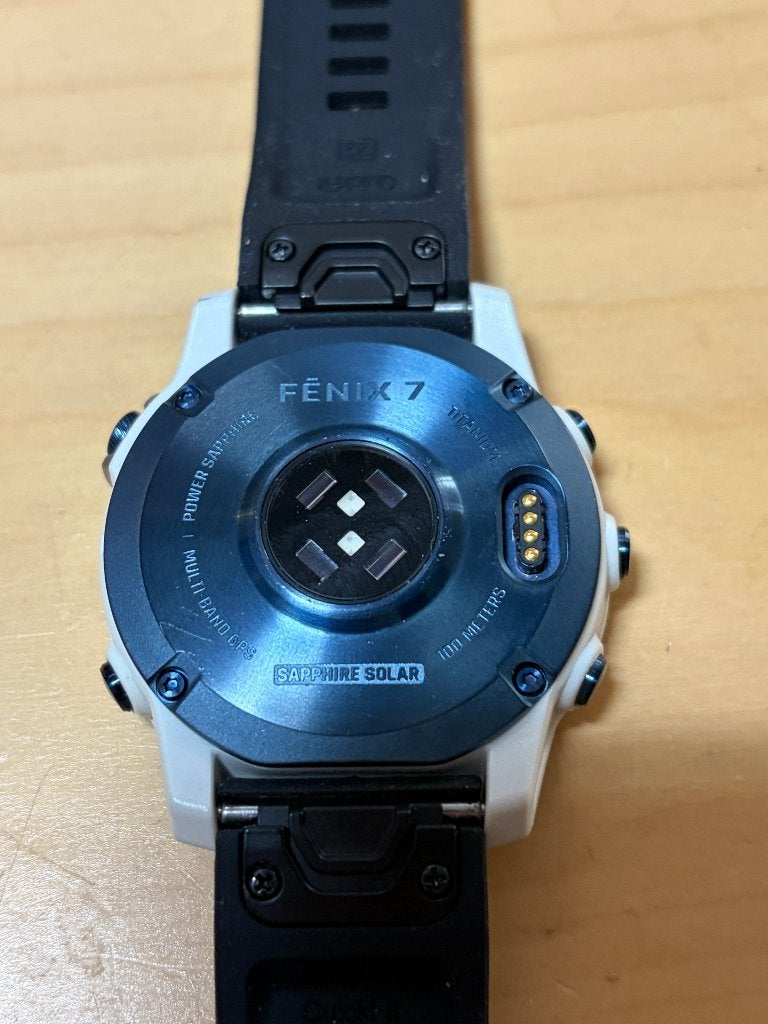 Garmin Fenix 7 (saffier Solar GPSinruil-nr 153), Bramenberg 9, Carmin, Wit, Info@gpsinruil.nl