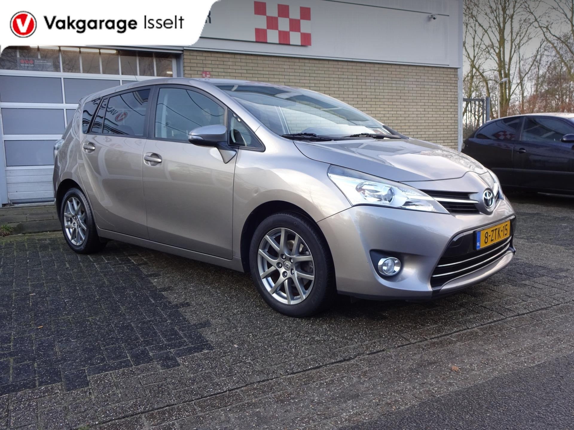 Toyota Verso 1.8 VVT-i Business, Auto's, Euro 5, Gebruikt, 4 cilinders, Bruin