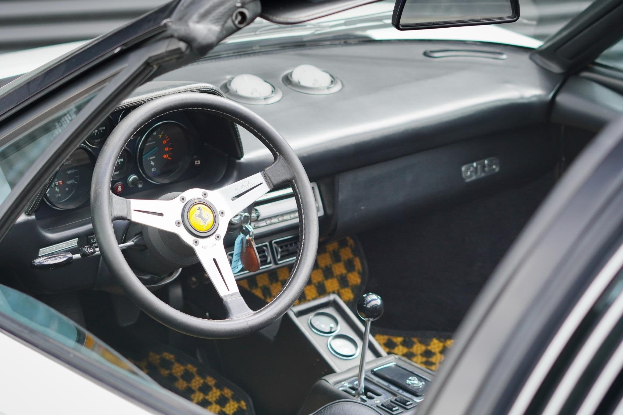Ferrari 308 GTS Inj / Targa, Auto's, Ferrari, Gebruikt, 8 cilinders, Wit, Bedrijf