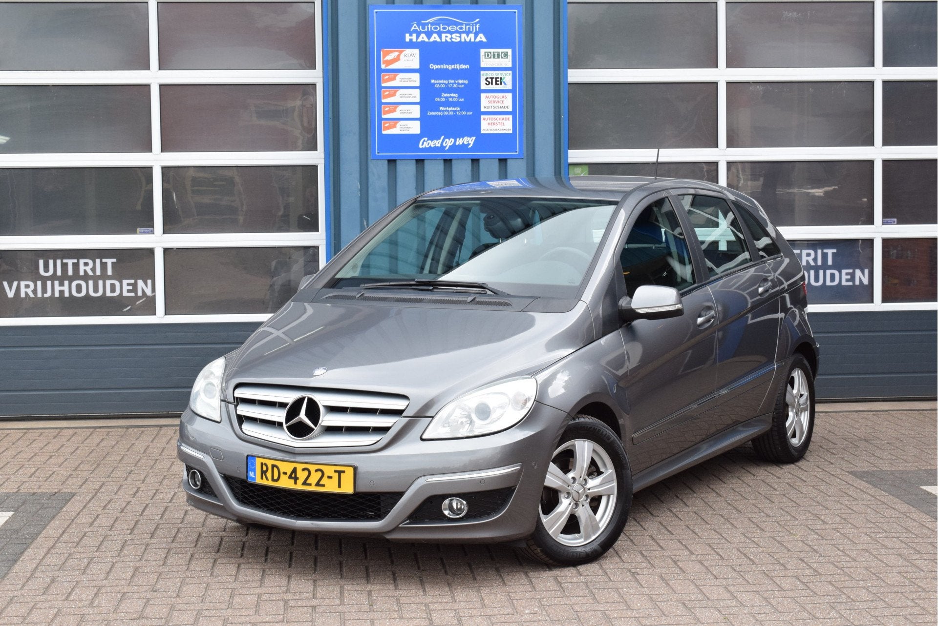 Mercedes-Benz B-Klasse 150 Business Class Automaat Trekhaak, Stof, Zwart, 4 cilinders, 14 km/l