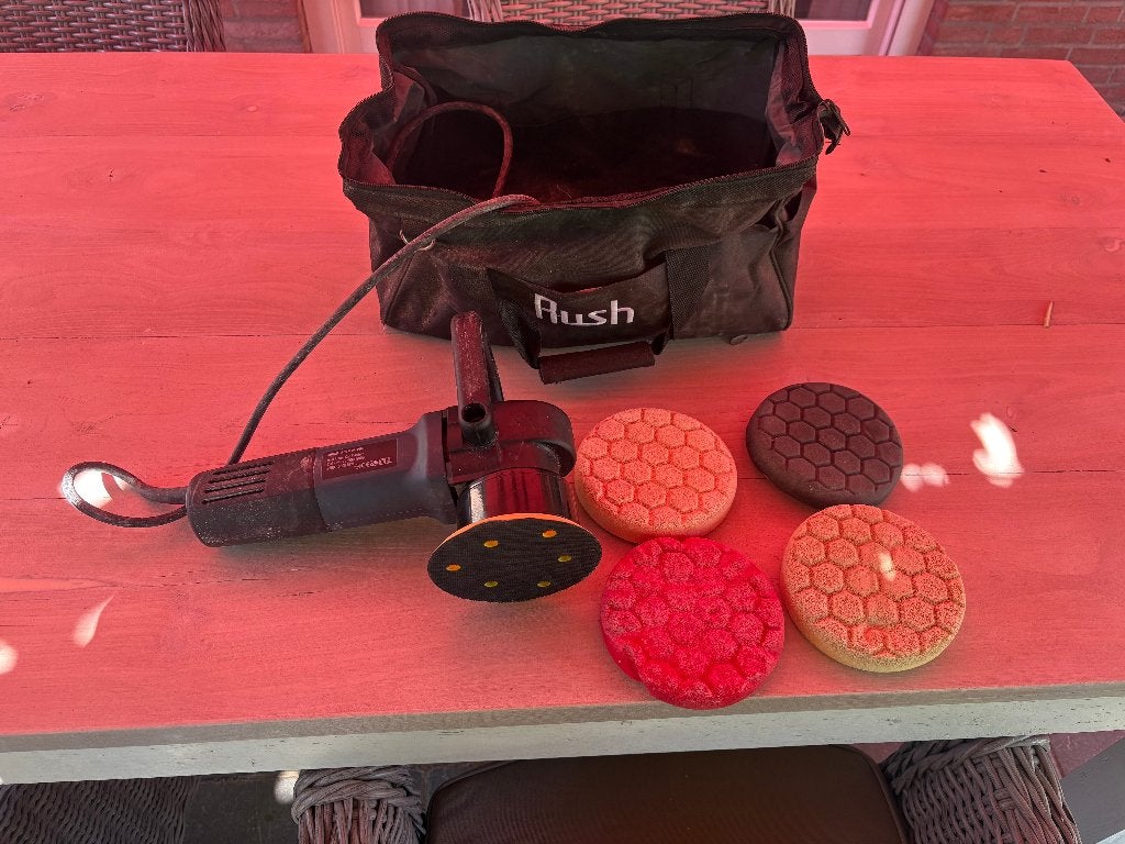 Rush elektrische poetsmachine met poetspads en tas, Ophalen
