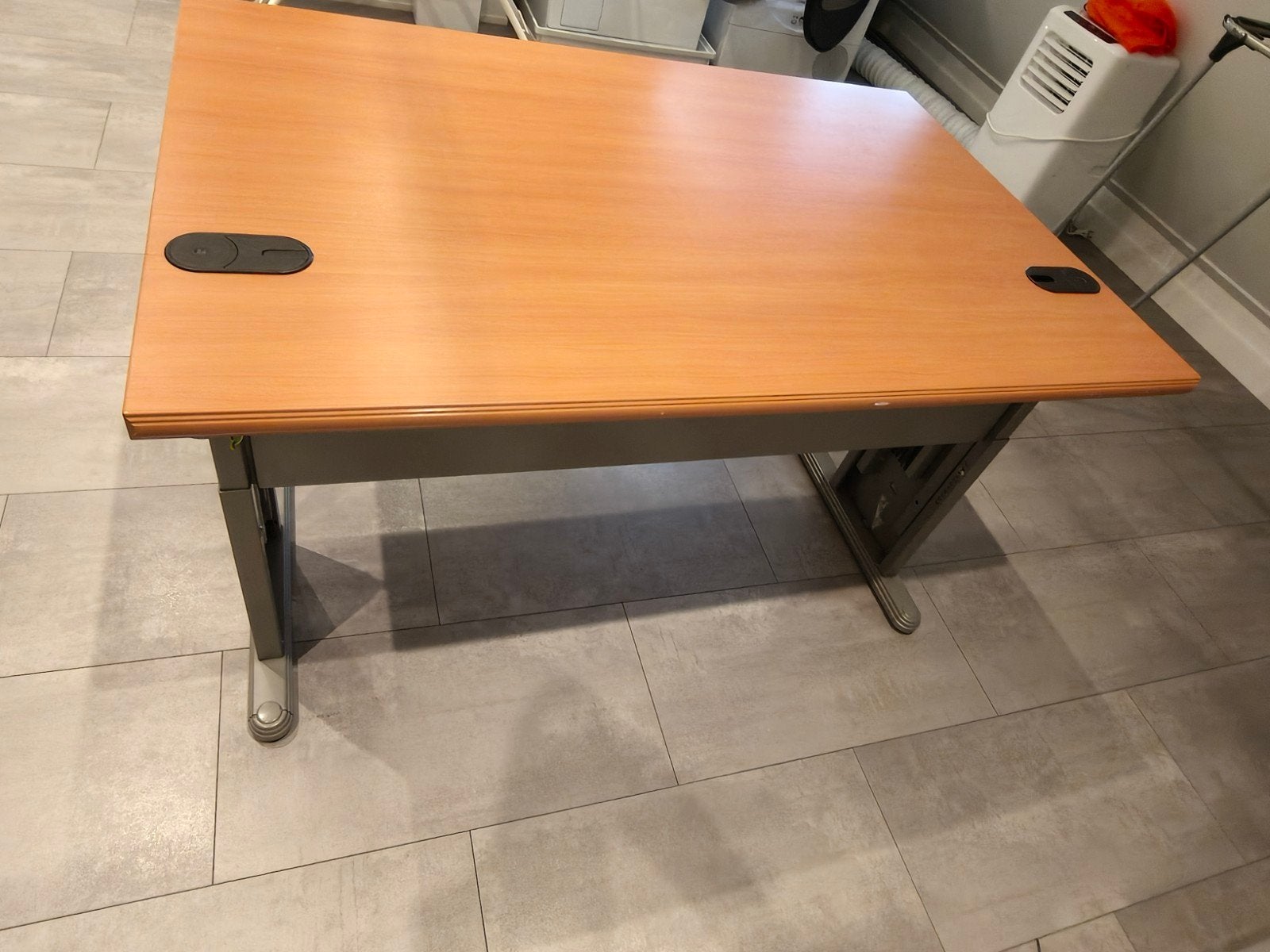 GRATIS!! BUREAU 120X80 CM, Huis en Inrichting, Bureaus, Ophalen, Gebruikt