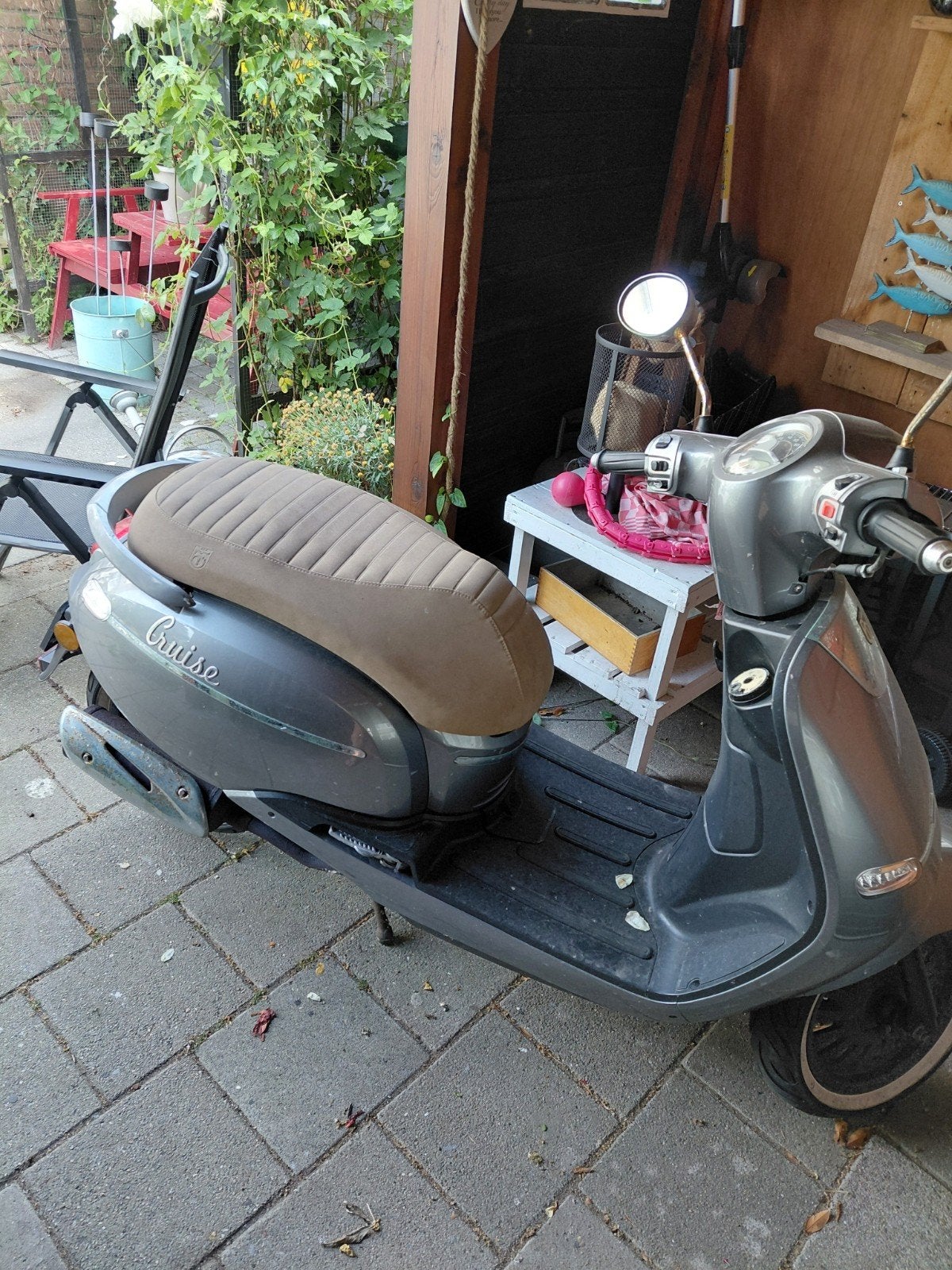 Sym Cruise Scooter - Grijs, Ophalen, Benzine