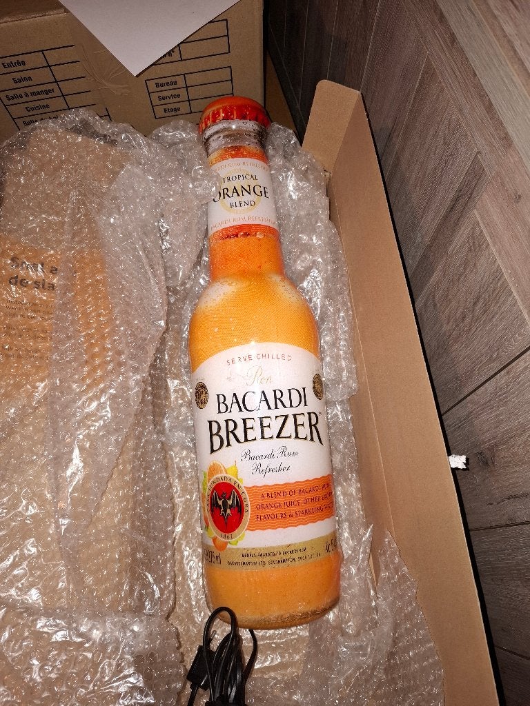 zeldzame Lichtreclame Bacardi Breezer, Ophalen of Verzenden, Nieuw, Lichtbak of (neon) lamp