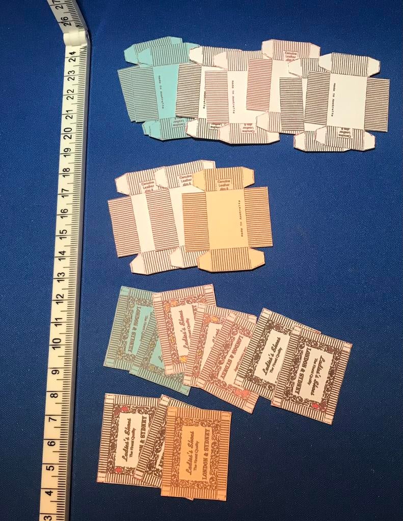 Poppenhuis dozen - groot en klein (per 5 stuks), Ophalen, Nieuw, Poppenhuis