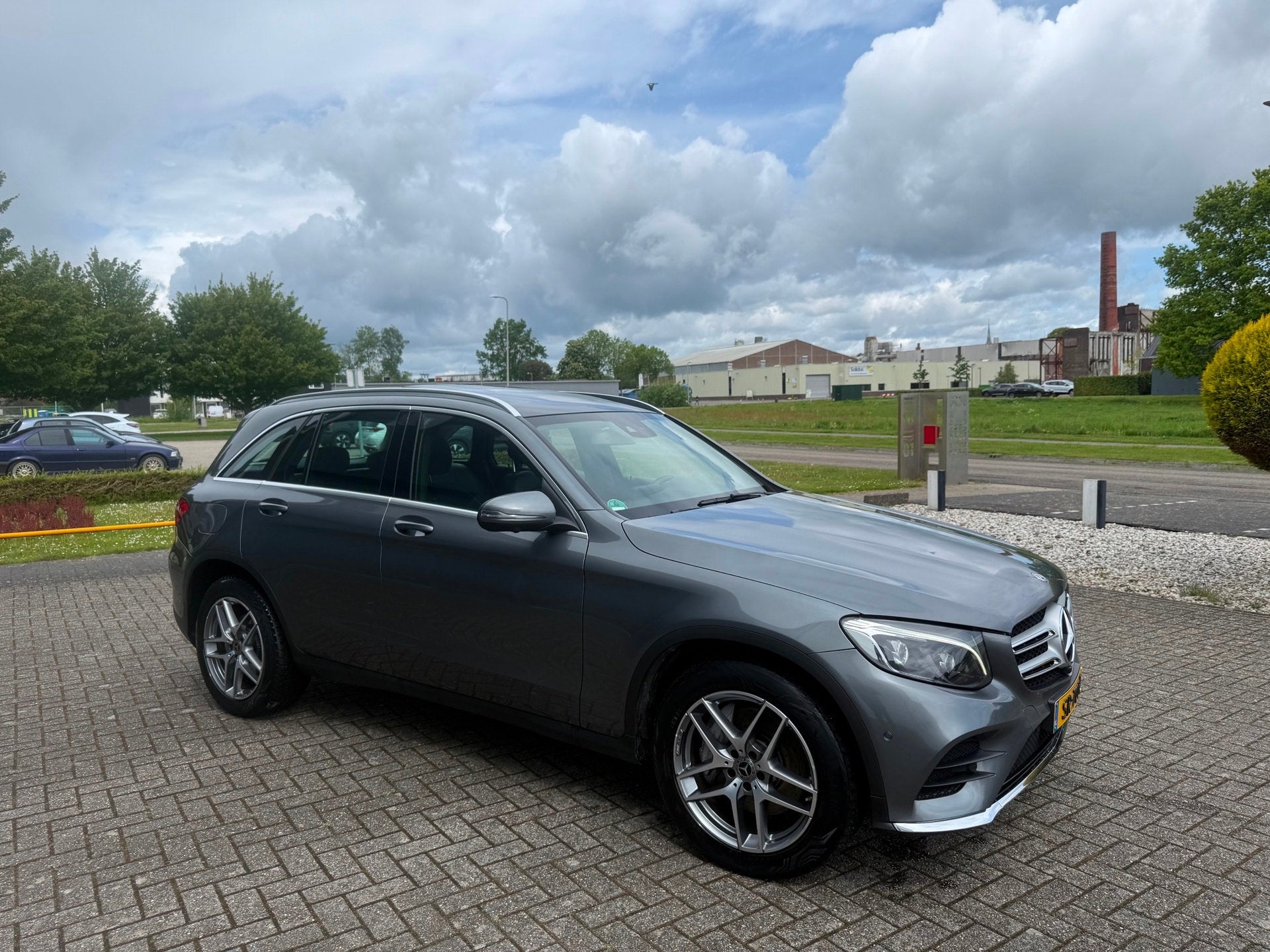 Mercedes-Benz GLC-klasse 220 d 4MATIC AMG Pano 2018 Nieuwe A, Auto's, Automaat, Dealer onderhouden, Gebruikt, 2500 kg